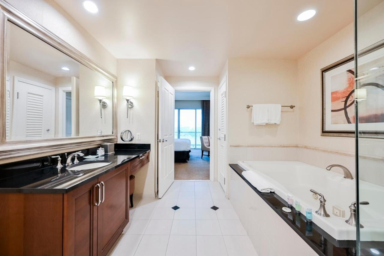 Stripviewsuites Penthouse Two-Bedroom Conjoined Suite 拉斯维加斯 外观 照片